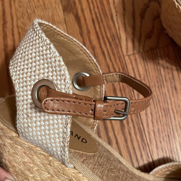 Lucky Brand Kyndra Bohemian Wedge Sandals in Tan w/metallic accents Size 9M/40 - Picture 14 of 16